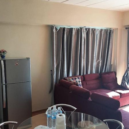 Lomsabai Apartments Bang Saen Bagian luar foto