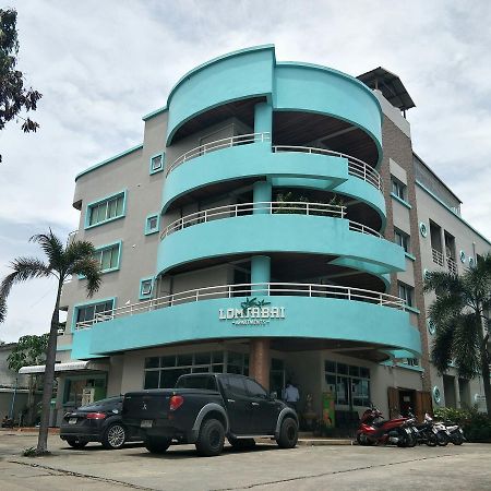 Lomsabai Apartments Bang Saen Bagian luar foto