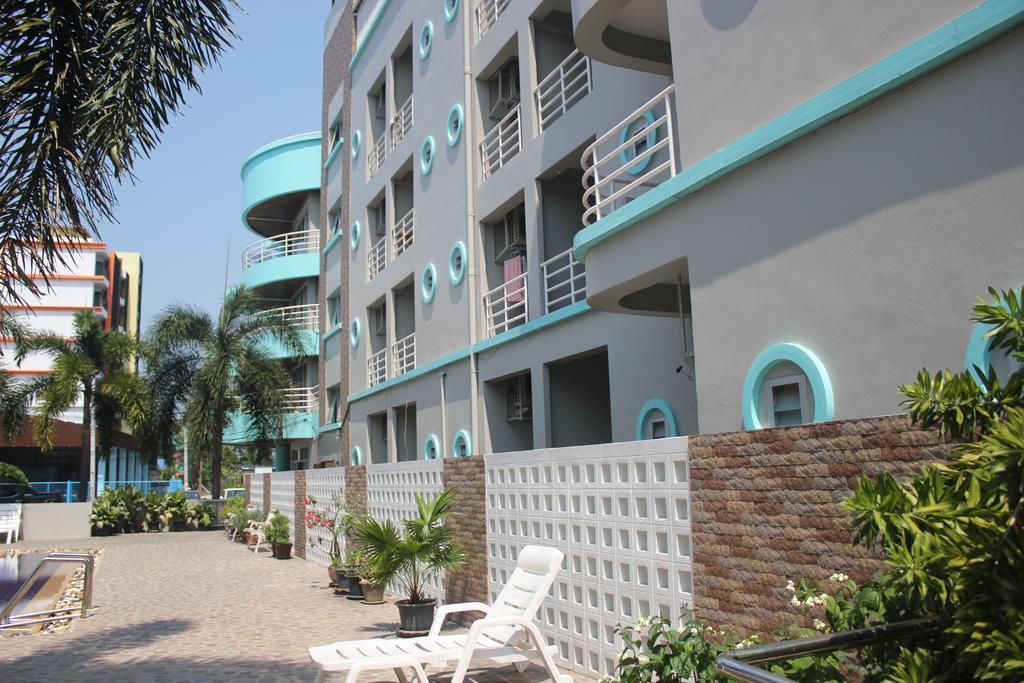 Lomsabai Apartments Bang Saen Bagian luar foto