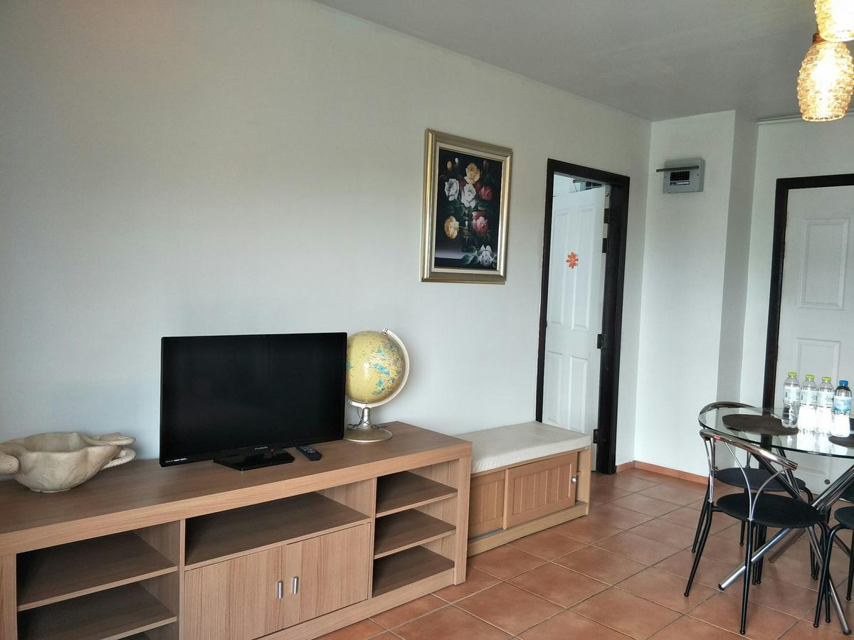 Lomsabai Apartments Bang Saen Bagian luar foto